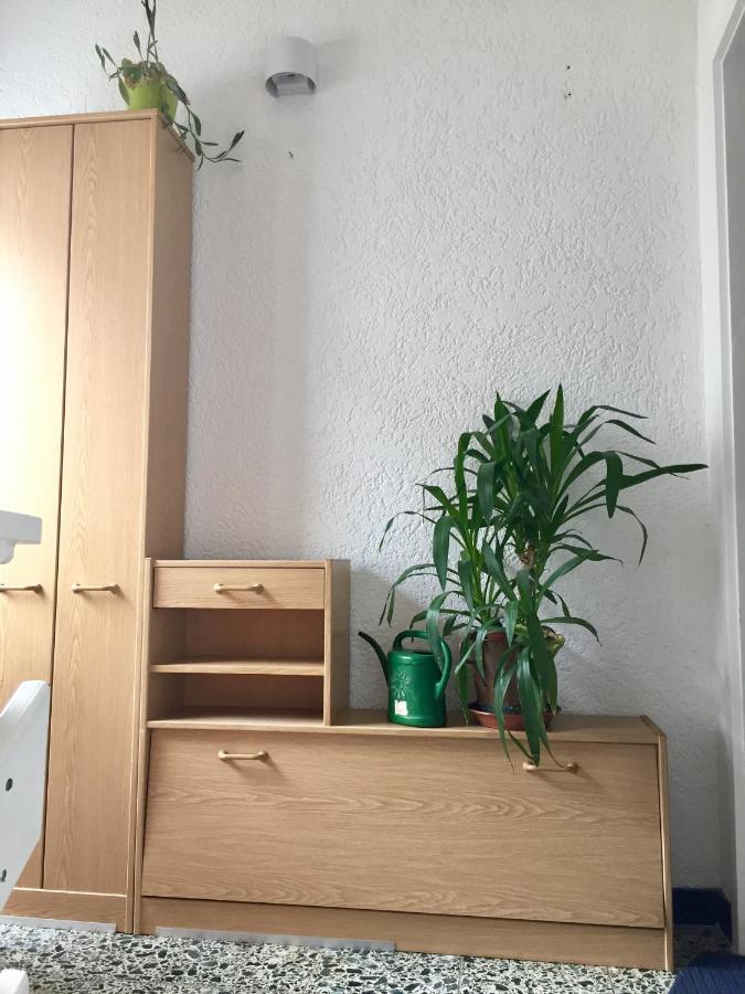 Blaues Haus Appartement Niederdorfelden Buitenkant foto