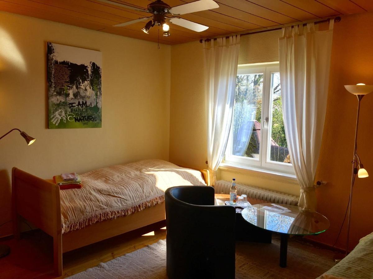 Blaues Haus Appartement Niederdorfelden Buitenkant foto