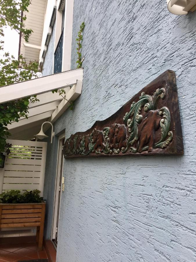 Blaues Haus Appartement Niederdorfelden Buitenkant foto