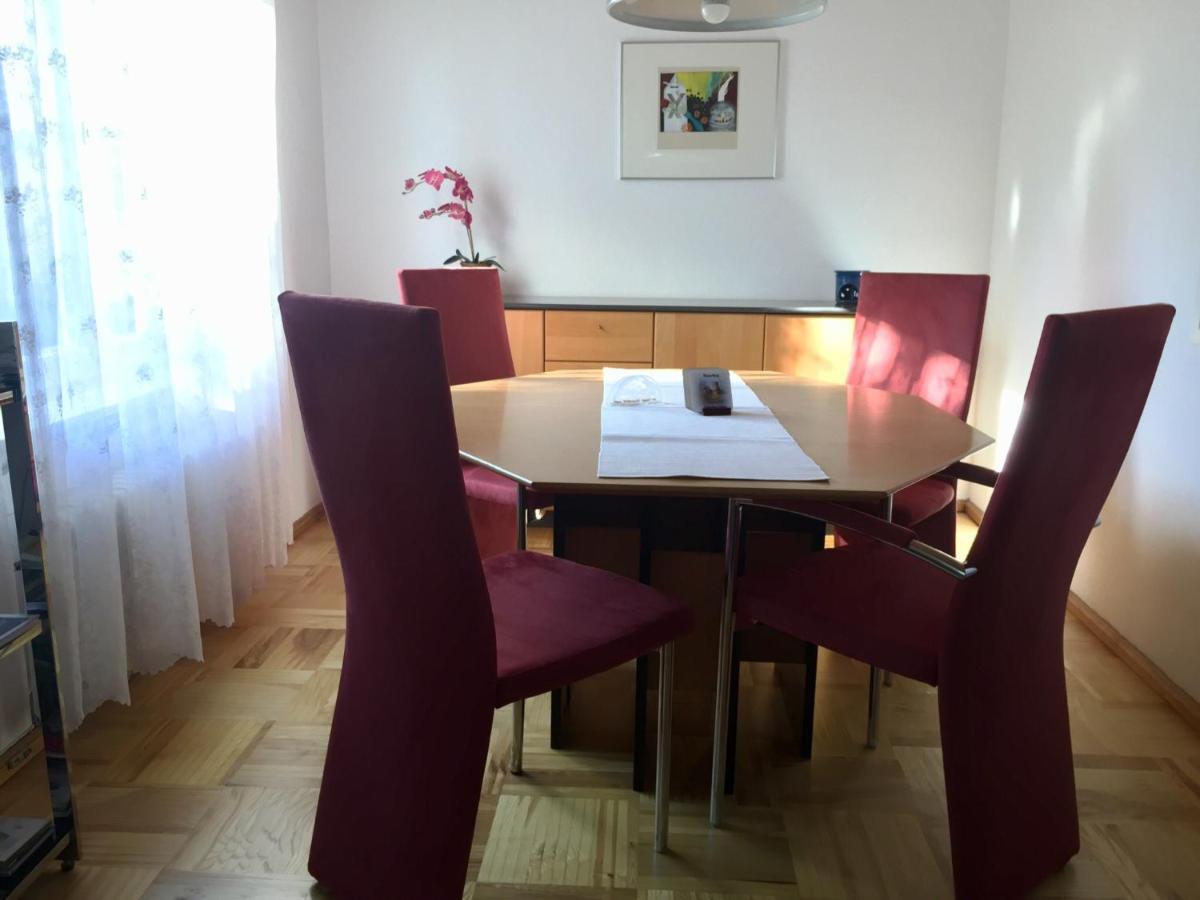 Blaues Haus Appartement Niederdorfelden Buitenkant foto
